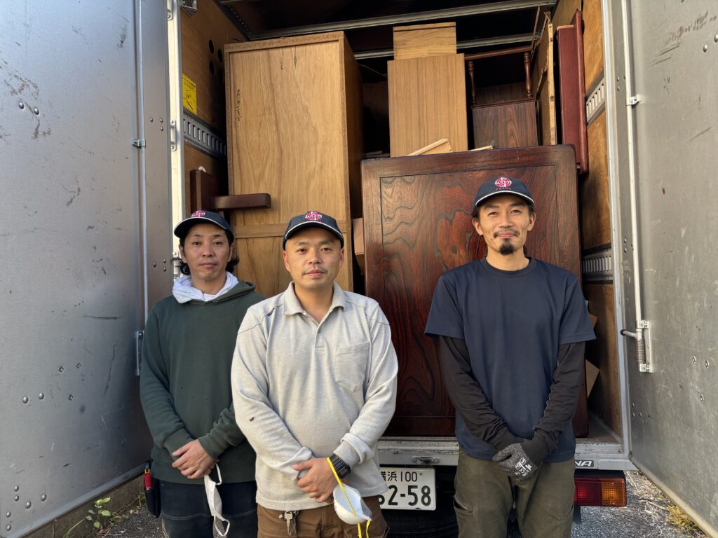 FUSHAトラック前の写真